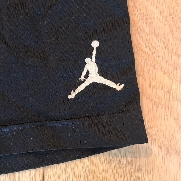 Jordan Black Basketball Shorts Youth Size XL 13-15yrs - Picture 4 of 4